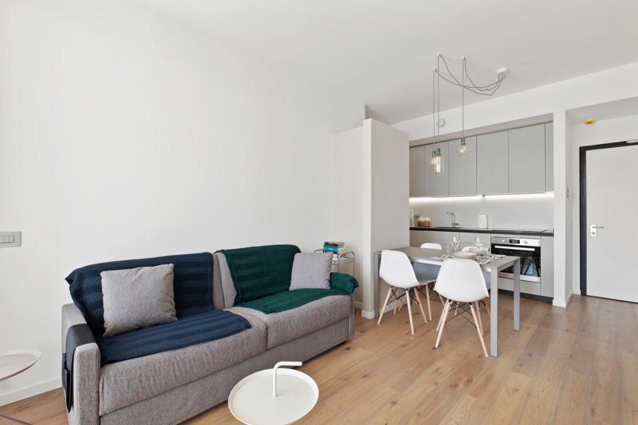 Altido Spacious Apt For 4 With Balcony In Porta Romana Милан Экстерьер фото